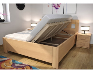 Buková  posteľ Erika s úložným priestorom